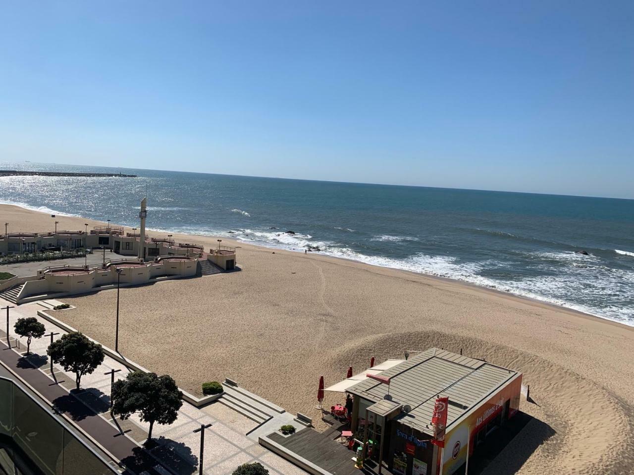 Front Beach Apartment Póvoa de Varzim Esterno foto