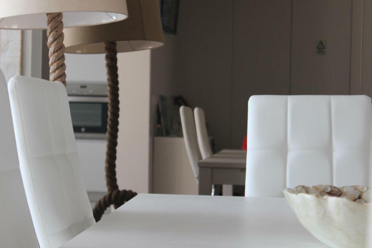 Front Beach Apartment Póvoa de Varzim Esterno foto