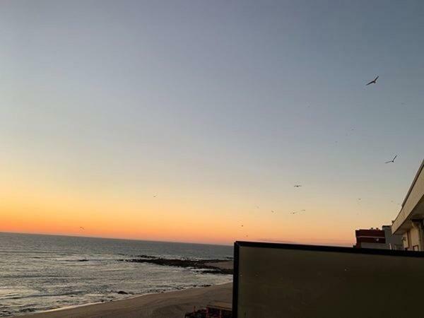 Front Beach Apartment Póvoa de Varzim Esterno foto
